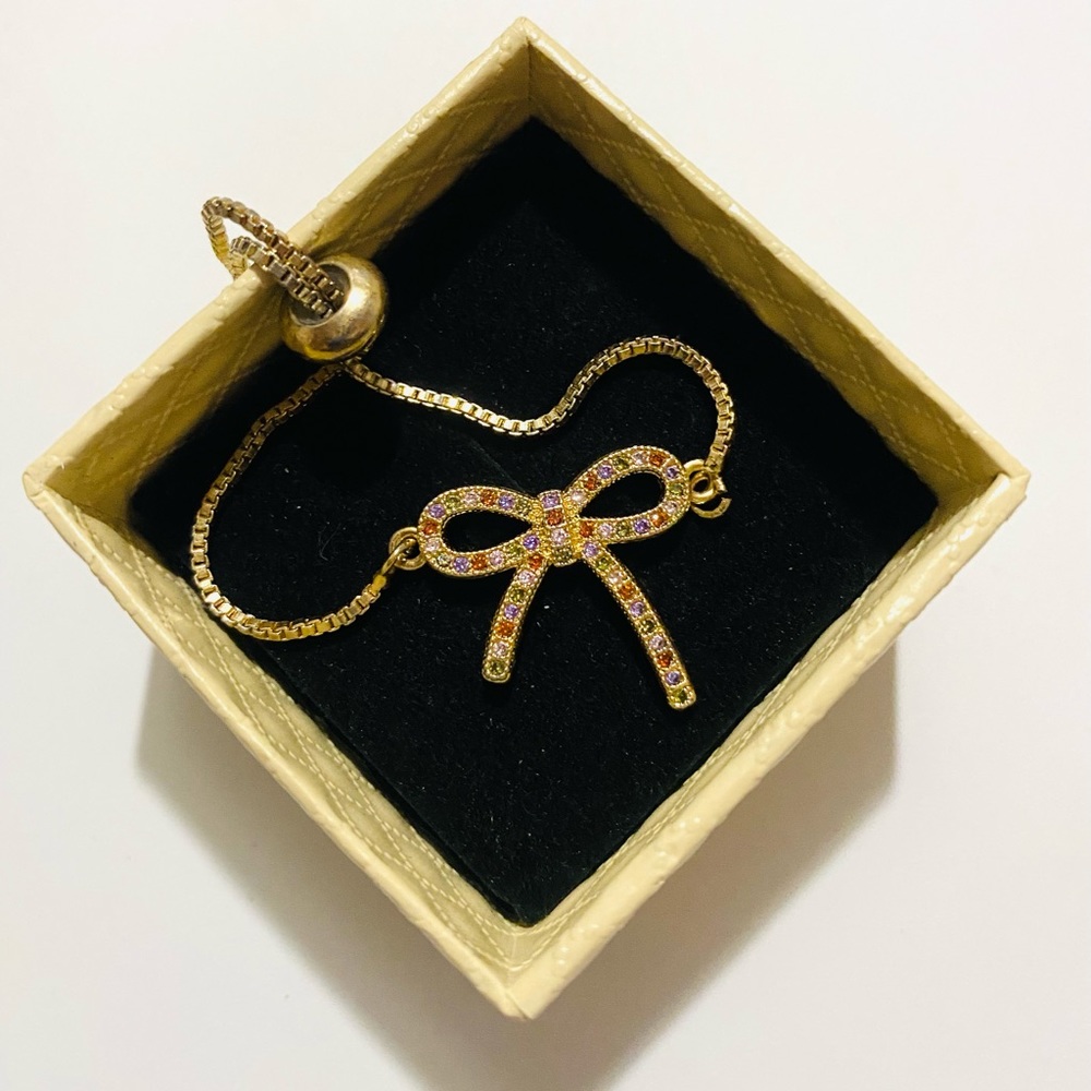 Bow Diamond bracelet